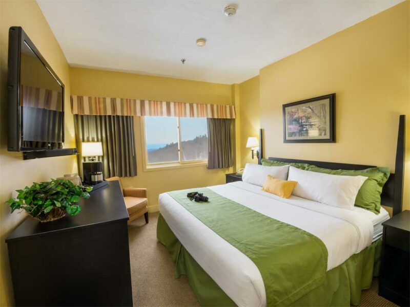 The West Signature rooms offer multiple sleeping arrangements to fit your needs